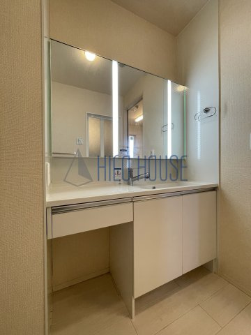 メゾン茶々の洗面所