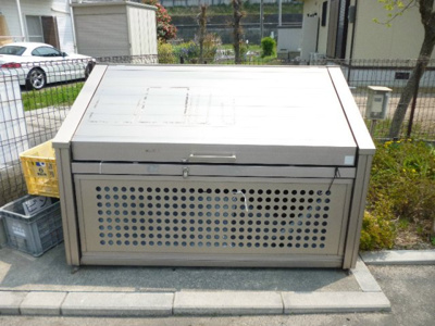 【その他共用部分】 | サンフレッシュ | ごみボックスです