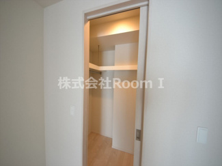 【収納】 | ＯＰＵＳ　ＲＥＳＩＤＥＮＣＥ　ＳＨＩＮＳＡＩＢＡＳＨＩ　ＳＯＵＴＨ | ウォークインクローゼットです。