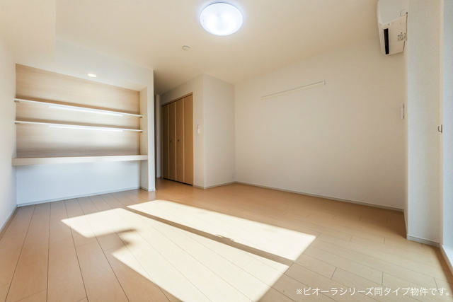 リヴィエールⅡの洋室