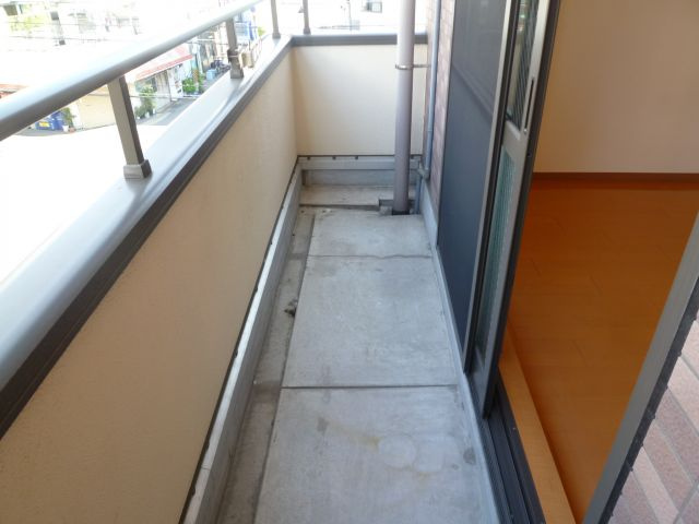 木津川ＴＳマンションのバルコニー