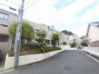 【外観】 | JR京浜東北線「鶴見」駅バス12分・東急東横線「菊名」駅バス11分「宝蔵院前」停歩3分。