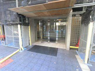 【エントランス】 | 横浜市営地下鉄ブルーライン「吉野町」駅徒歩2分、京急本線「南太田」駅徒歩6分。
忙しい朝が助かる立地、暮らしにゆとりが生まれます。