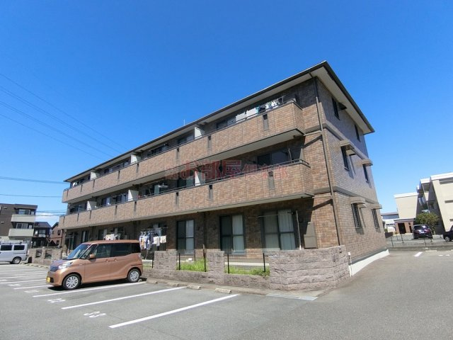 ビュー・アゼリアの外観