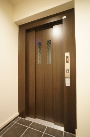 アルベレータⅠのその他共用部分|エレベーター付きのマンションです♪