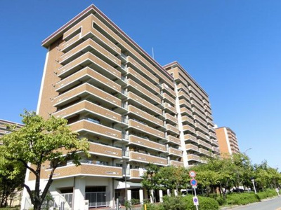 【外観】 | さざなみプラザ22号棟 | 【さざなみプラザ２２号棟】
大阪メトロ谷町線「天神橋筋６丁目駅」徒歩１０分！１４階建てのマンションです♪