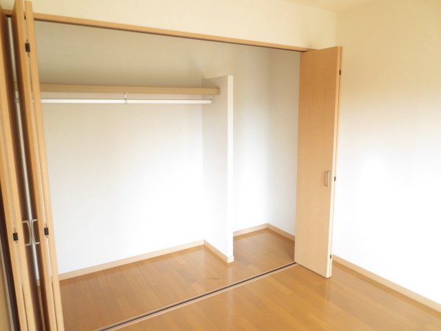 熊本市東区健軍１丁目の賃貸マンションの収納