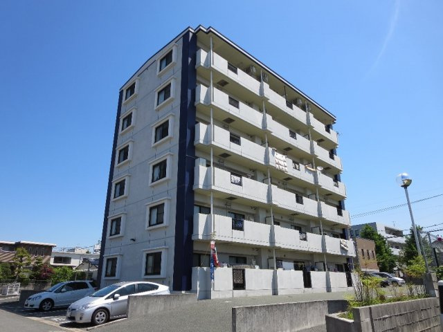 熊本市東区健軍１丁目の賃貸マンションの外観