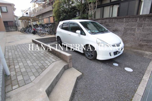 レオパレスＭＡＳＡ　１００の駐車場
