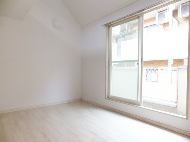 ジュネパレス船橋第５３の洋室