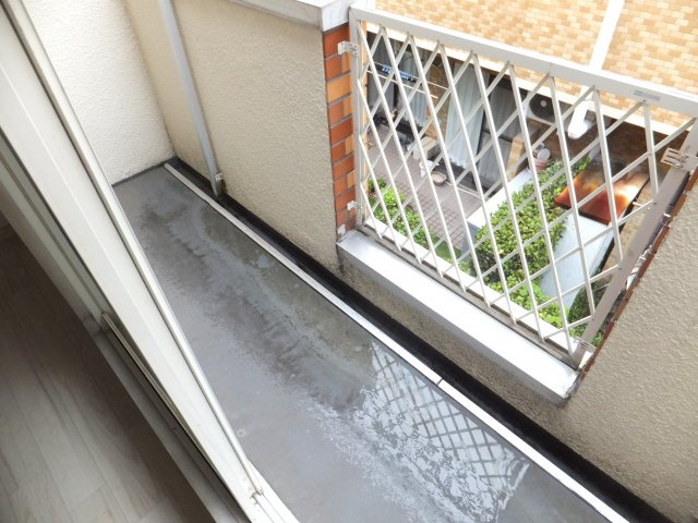 ジュネパレス船橋第５３のバルコニー