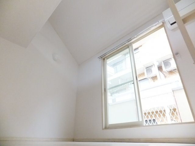 ジュネパレス船橋第５３の洋室