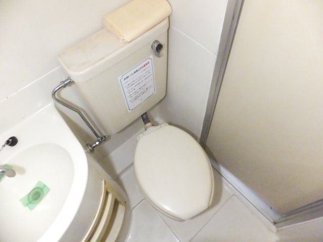 ジュネパレス船橋第５３のトイレ