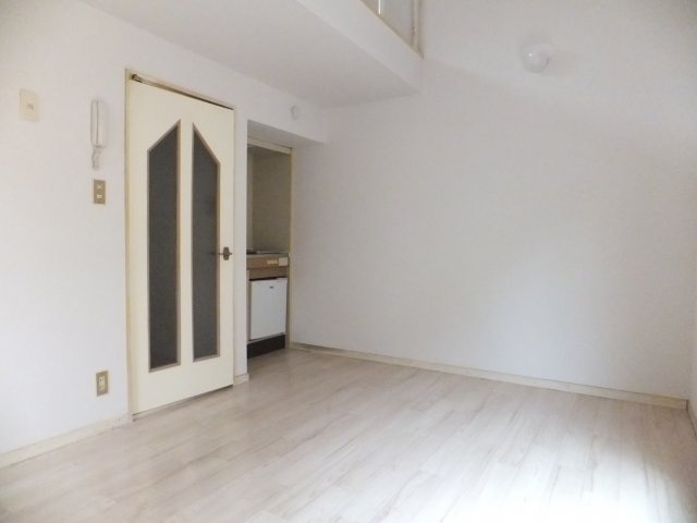 ジュネパレス船橋第５３の居間・リビング