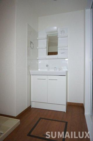 熊本市東区東京塚町の賃貸マンションの独立洗面台