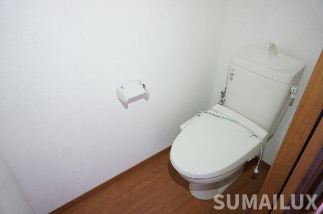 熊本市東区東京塚町の賃貸マンションのトイレ