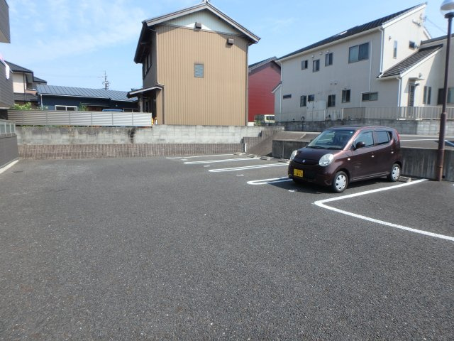マリン半田板山の駐車場