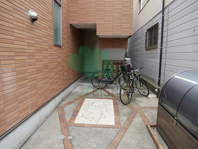 stage千代2(ステージ千代2)のエントランス