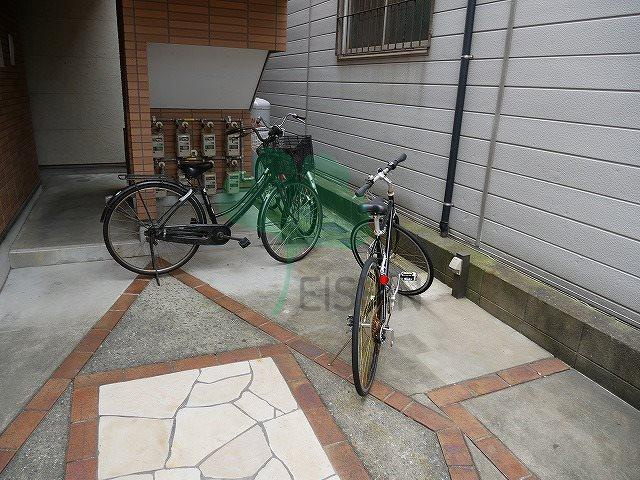 stage千代2(ステージ千代2)の駐車場