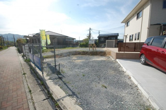 【前面道路含む現地写真】 | 前面道路含む現地写真です