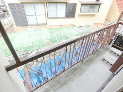 【バルコニー】 | 檜川町3丁目貸家 | 落ち着いた時間を過ごせるバルコニーです