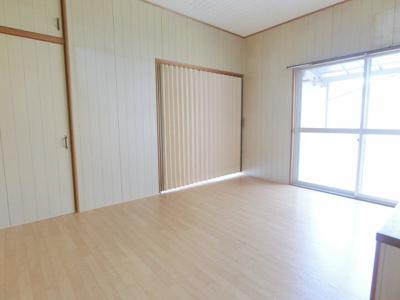 【洋室】 | 檜川町3丁目貸家 | 広々とした洋室です