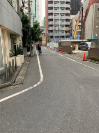 青山アイビスビルの周辺