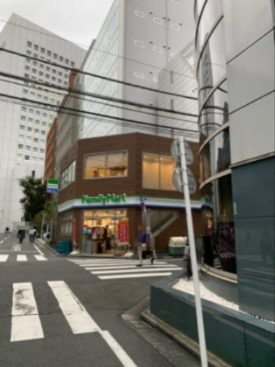 青山アイビスビルの周辺