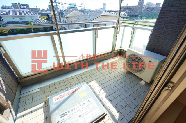 MAST東櫛原【キャッシュバック対象物件】のバルコニー|お洗濯にも便利なバルコニー付き