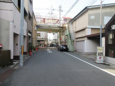 アビヨン21の周辺|前面道路