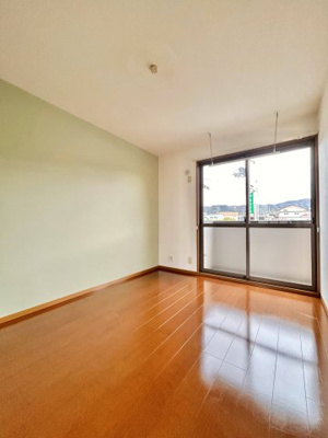 【洋室】 | グランシャリオⅡ