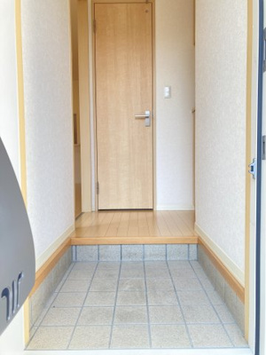 【玄関】 | プランドール市坪