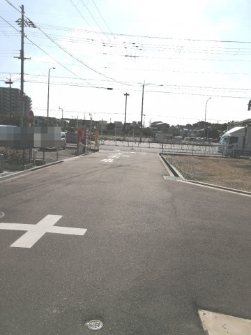 岸和田市磯上町一丁目　土地の前面道路含む現地写真