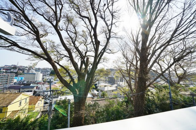 保土ヶ谷駅徒歩9分の好立地。スタイリッシュな外観が目を引くシンプルモダンな邸宅。保土ヶ谷区霞台　新築戸建ての展望