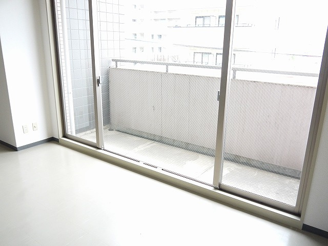 プラムキャッスルS-1のバルコニー
