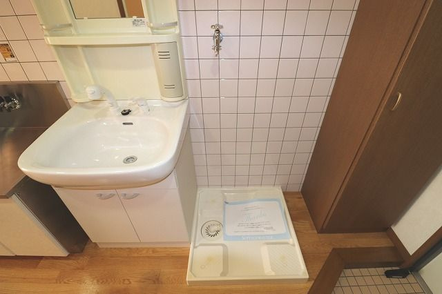 ピジョンの洗面所|脱衣スペースもあります
