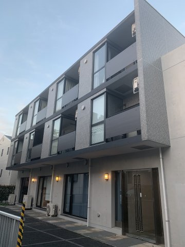 フレスコ神宮前の外観