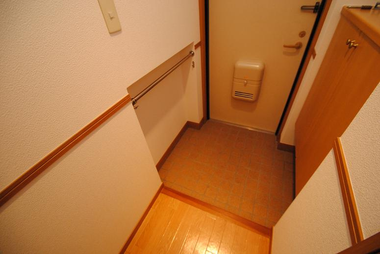 Dearcort kawanamiの玄関|内装イメージ：同マンション別室