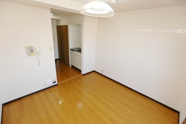 【寝室】 | カミング