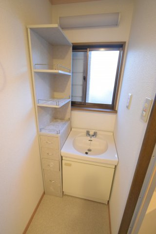 鈴江マンションの洗面所