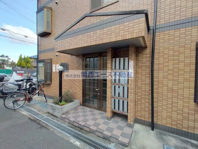 【エントランス】 | クワイエット四條畷