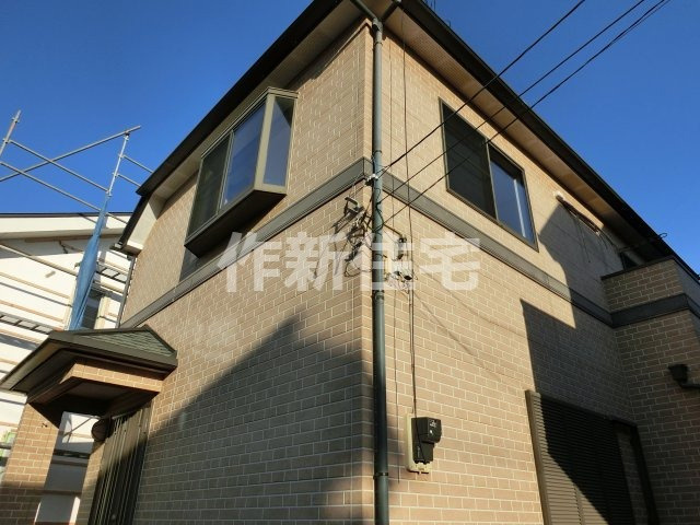 八千代台東６丁目　中古戸建　カースペース２台　２００２年建築の外観|八千代台東６丁目　中古戸建　カースペース２台（車種制限あり）４ＬＤＫ　２００２年建築　食洗器付　トイレ２カ所　ＷＩＣ　収納たっぷり