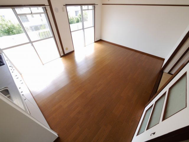 大久保東第一住宅の居間・リビング