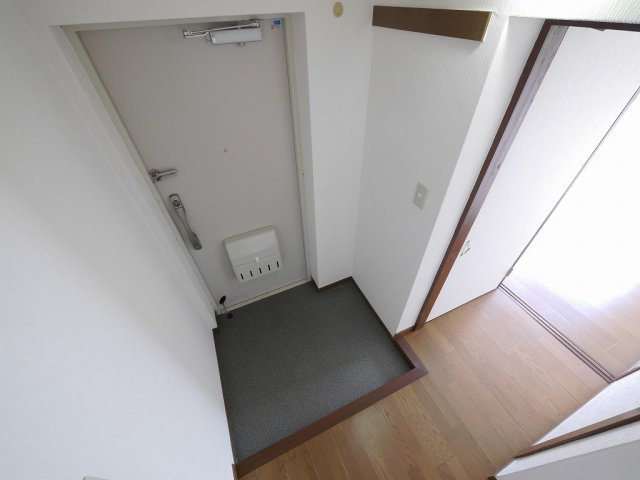 大久保東第一住宅の玄関