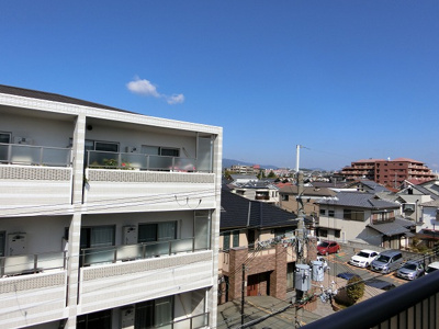 【展望】 | パラツィーナ・セシリア豊中北桜塚 | 【現地写真】バルコニーから見える景色は遮蔽物も少なく開放的です♪