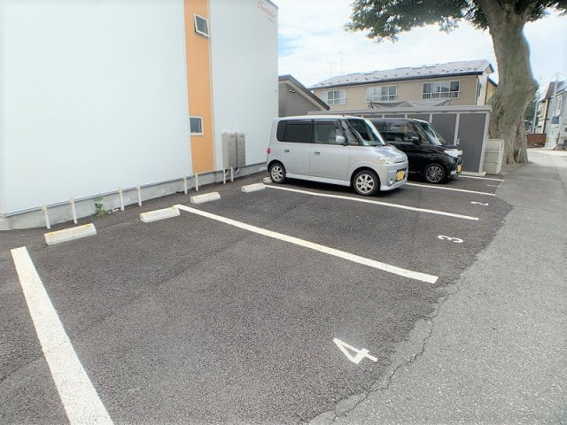 シャンテクレールの駐車場
