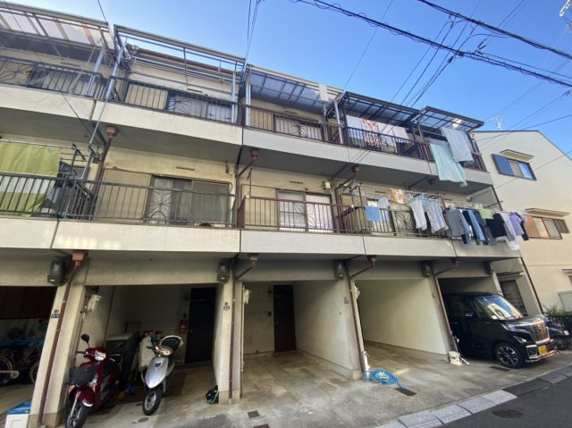 大東市三箇６丁目　中古戸建ての外観|■角度を変えた物件の外観です♪♪