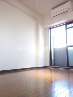 【居間・リビング】 | エスリード梅田西