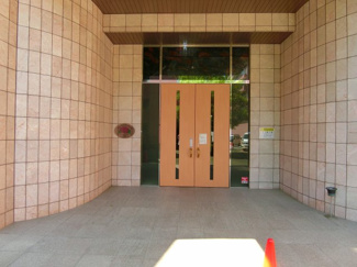 【エントランス】 | 落ち着きのあるエントランスです