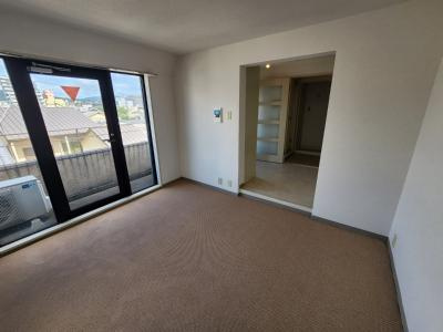 リバティ西陣の洋室